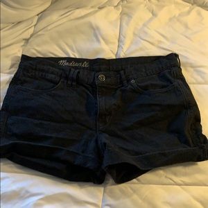 👉Madewell size 30 black denim shorts